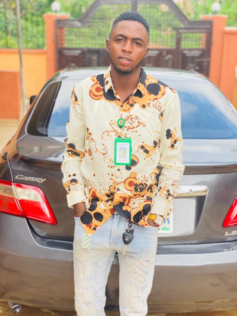 FUOYE_SUG's tweet photo. Name: Falayi Ayo.
Department: Material and Metallurgical Engineering.
Level: 500 level.
Post: Student Union Sport Director.
In his appreciation, what can you say about the effective Sport Director?
#betterFUOYE
#100DaysInOffice
#the11 https://t.co/YKry3ZSMOD