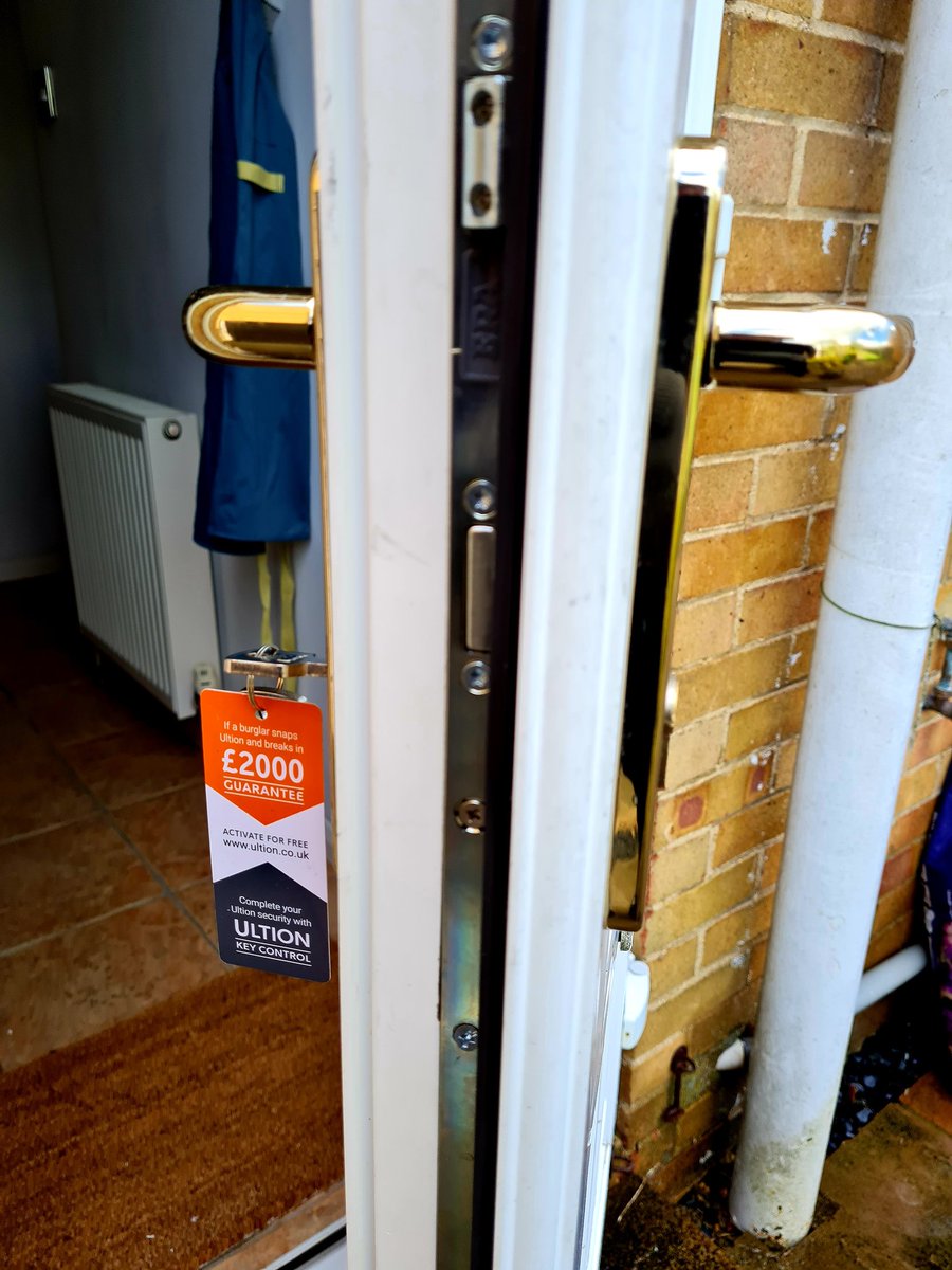 New @ERASecurity multi point lock, new handles and new <a href="/UltionLock/">Ultion</a> WXM cylinder securing this Oxford customers home 👍🏻🔑