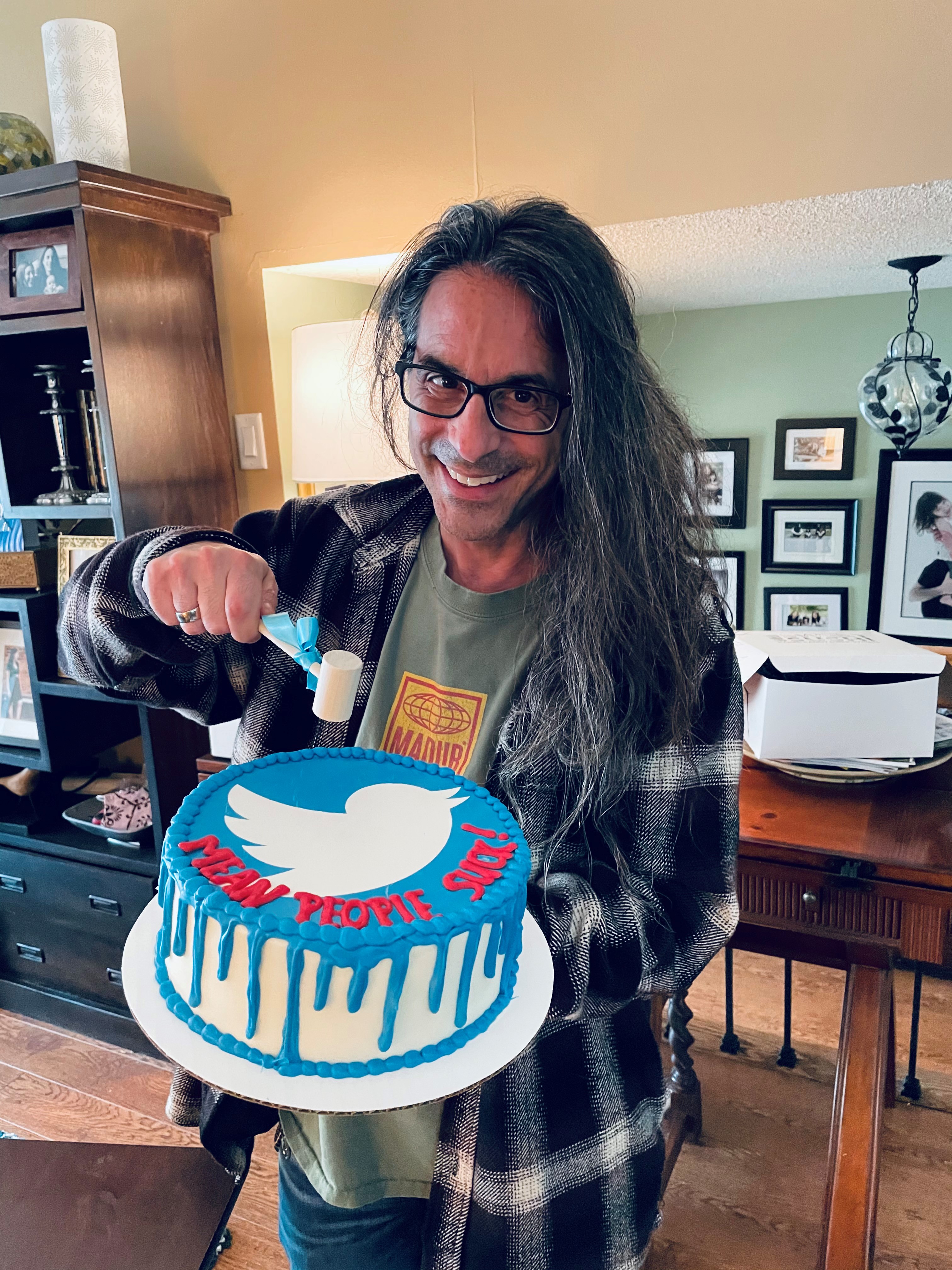 Eric Alper The Wise Words Of Emilysaliers On My Birthday Cake Mean People Suck T Co Shl5oezpig Twitter