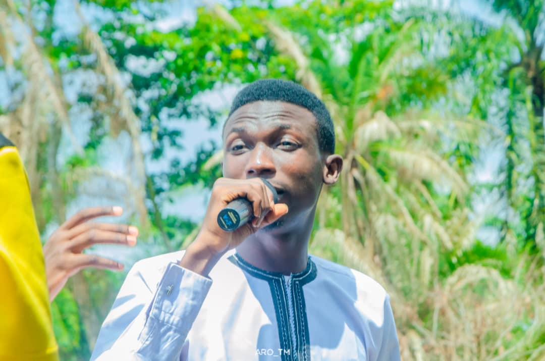 FUOYE_SUG's tweet photo. Name: Bakare Kolawole.
Department: Biology Education.
Level: 400 level.
Post: Student Union Social Director.
In his appreciation, what can you say about FUOYE Ginger?
#betterFUOYE
#100DaysInOffice
#the11 https://t.co/X39Agsj8pi
