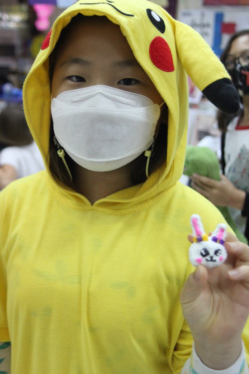 lesleerupp's tweet image. @Scholarsare were eager to fill buckets this morning with  enthusiastic, &quot;Happy Pajama Day!&quot; greetings and imperative introductions to some special stuffed sidekicks. We definitely had a wonderful Wednesday @TASOKinshasa.