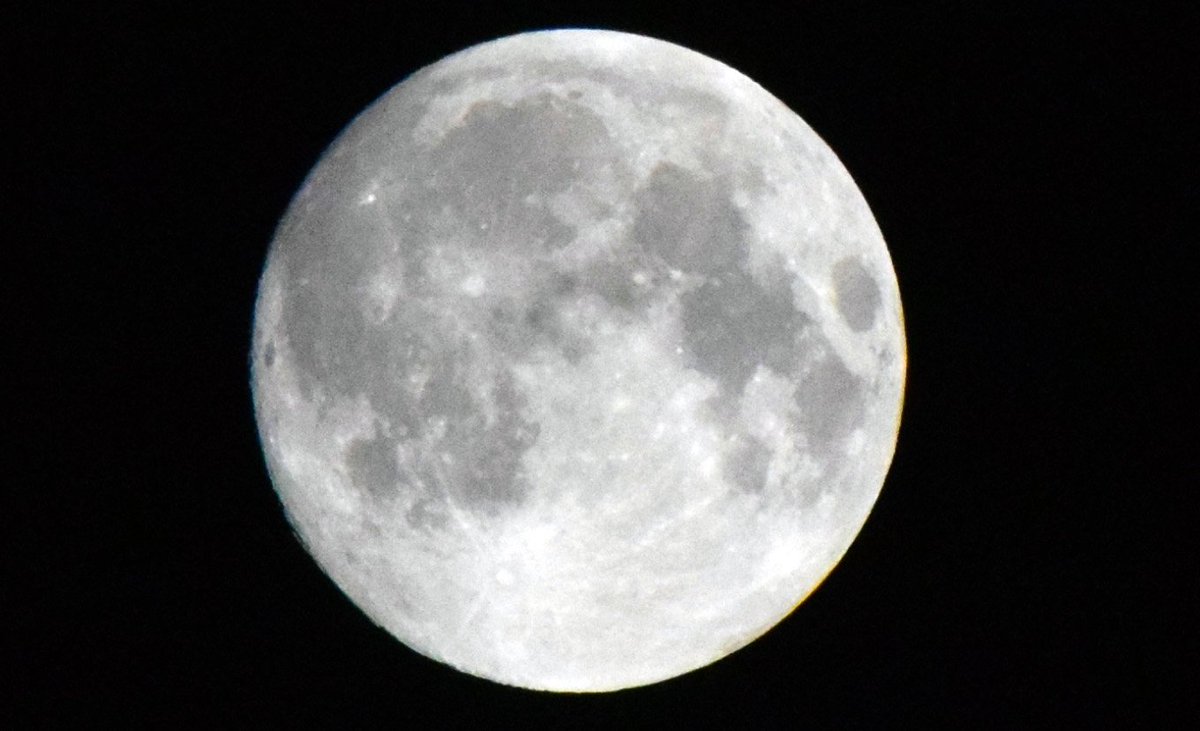 Full Moon captured on Buddh Purnima 12:02 am 27June2021 Nikon DSLR 3300

#FullMoon #Moonshot #MoonMoon #moonbeauty