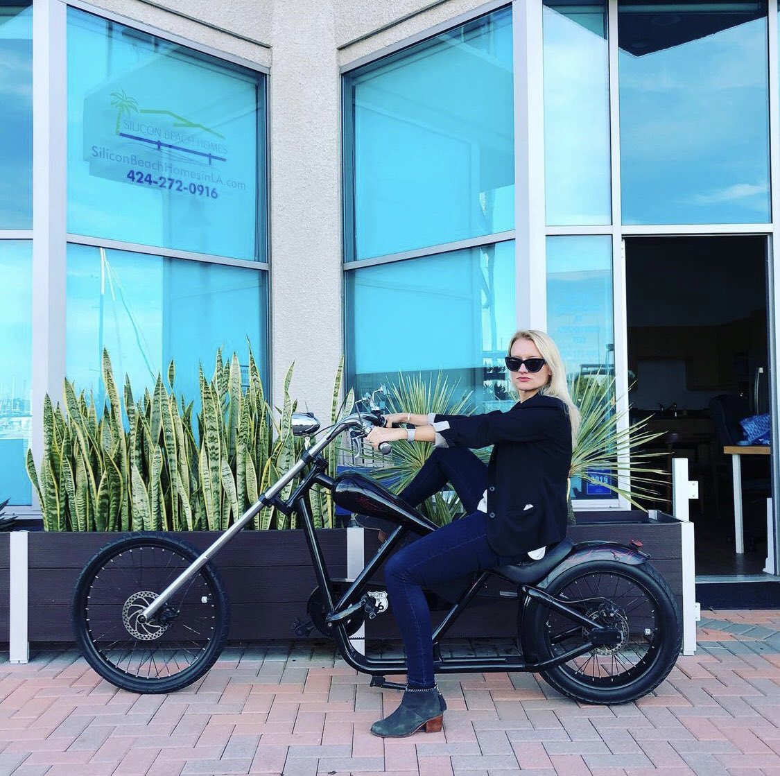 ealls's tweet photo. @enuffisenuffla @BoardwalkVenice @VeniceCitizen @LAPDEnsley Thank you for sharing. Me on my bike weeks before it was stolen. 😢 Any help on this would be great. They only make 1000 of these and I had it secured with 3 chains. https://t.co/HI1m5vQk6o