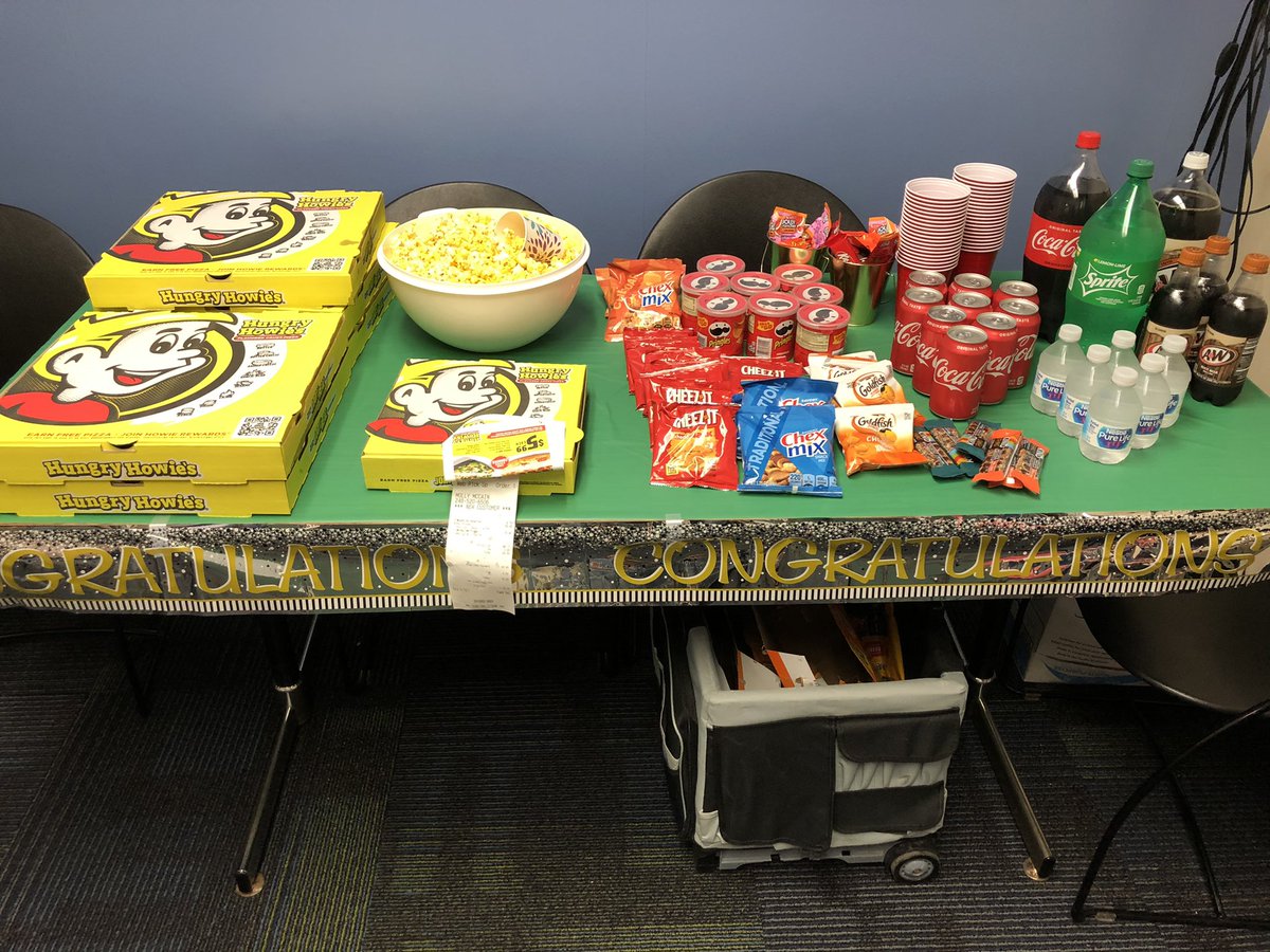 Molly Gezon tweet media