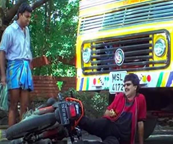 ashsetca's tweet photo. @DhivCM Irunga kodu pottu kaapatha innum gumbal Varum..😂 https://t.co/YcjLsMgfhQ