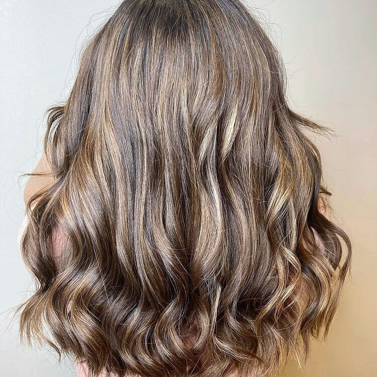 HeadlinesStyle's tweet image. We’re back baby! 🌟 As of June 1 we’ll be behind the chairs again and doing what we love!
Our gals in reception will be manning the phones on Thursday and Friday this week to set up your appointments. Thank you as always for your support, patience and… instagr.am/p/CPWPmQggmZB/