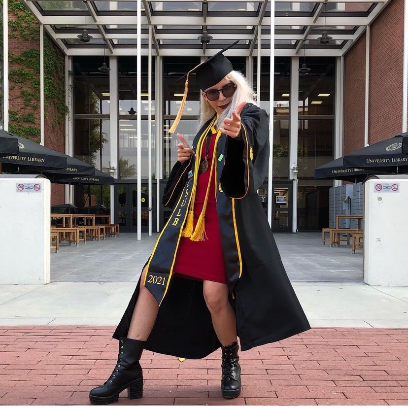 CSULB's tweet photo. Beach Grads: We love seeing your photo posts! Keep them coming. 💛

Today is Wednesday Wisdom. In the replies, or in a tweet using the #BeachGrad2021 or #BeachGrad2020 hashtag, let us know a piece of knowledge or advice you've taken with you during your time at CSULB. https://t.co/G41cip52aJ