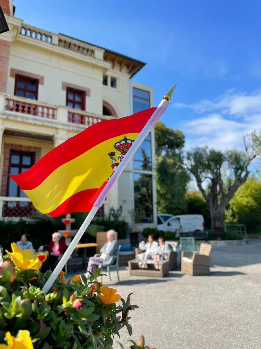vanessa___dc's tweet photo. Aujourd’hui c’était #apero au #soleil sur le thème de l’Espagne 🇪🇸🍹au Château de la Brague à @antibes_jlp @Groupe_DomusVi 
#EHPAD #PetitesEtGrandesAttentions https://t.co/60QU0h9hc1