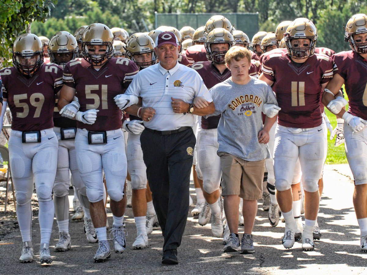 AyeItsJadenn's tweet photo. #HDTM After an amazing phone call with @KCBakk31 I am very blessed to say that I received an offer from Concordia College, as always I want to say thank you to @CoachPerrone! @VVHS_Monsoon_FB @vvhsfbbooster @gridironarizona @JUSTCHILLY @CodyTCameron @RsmithYWV https://t.co/vL96MGFbu2