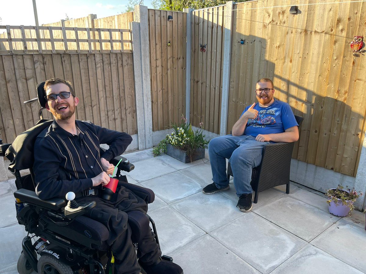 idsServicesCIC's tweet image. It's been over a year &amp;amp; James can finally invite his friend Billy over for tea 🤝😍 "It's the small things that make the biggest difference" #friendship #safedistancing