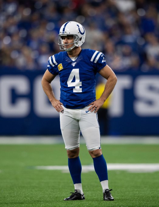 Who has the NFL record for most consecutive field goals?