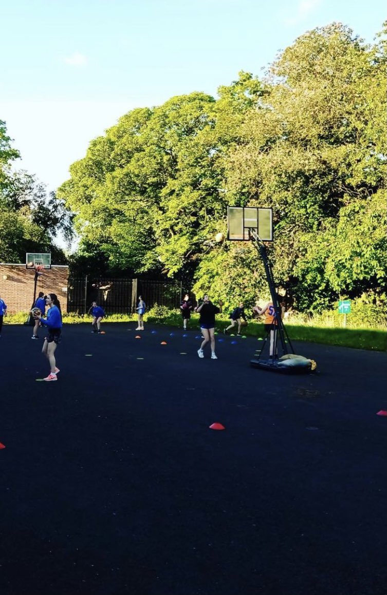 More outdoor basketball trainings this week ✅🏀