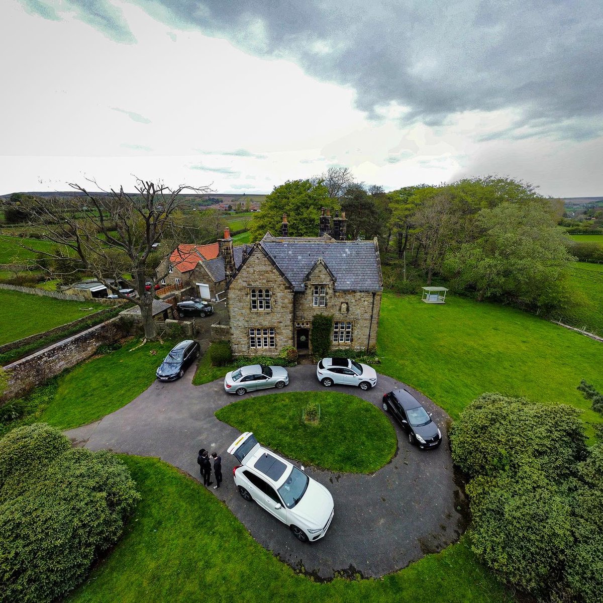 neuk_media's tweet image. Autumn or Spring? Which do you prefer?

📍Danby, North Yorkshire

#video #film #camera #photography #production #editing #tech #drone #media #north #northeast #northyorkshire #countryhome #home #village #rural