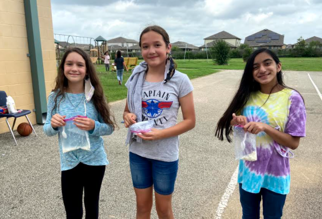 NISDCarnahan's tweet photo. Our 5th graders made ice cream today! #CarnahanReunited #CampCarnahan #RootedCarnahan https://t.co/rRyKgvFgCZ
