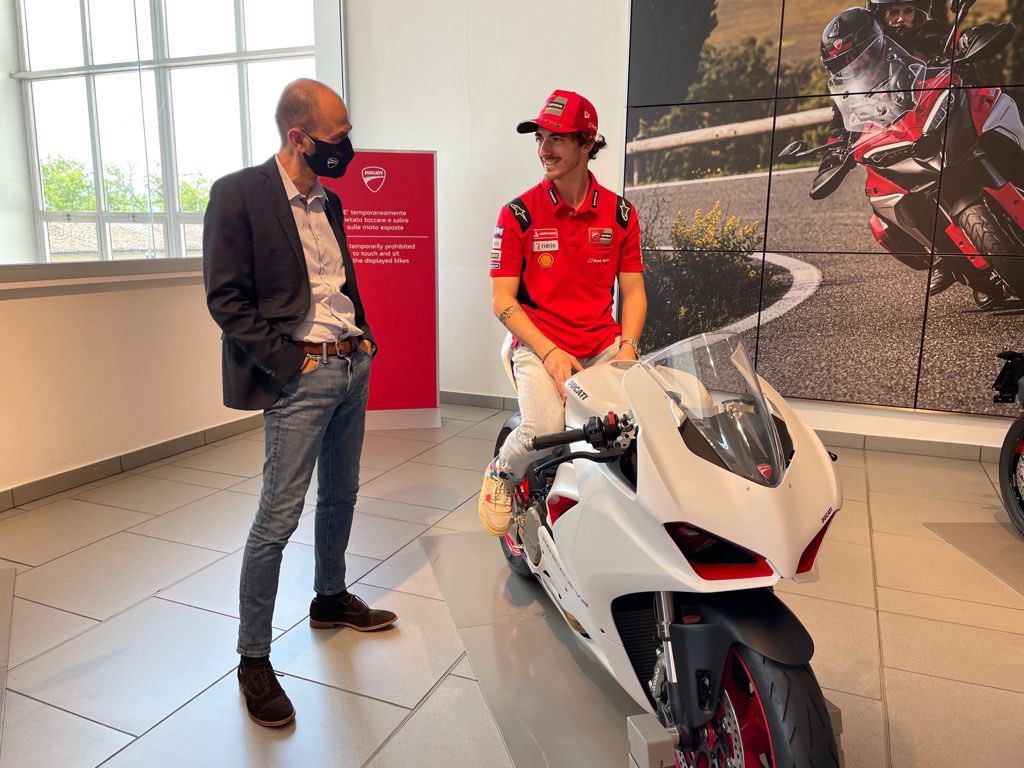 Today I had the chance to have a chat with @PeccoBagnaia in the hall of Ducati. He was there for some interview in preparation for Mugello. Pecco is in love with our Panigale V2, that he use to train in a very small and tight go kart track named “pomposa”.