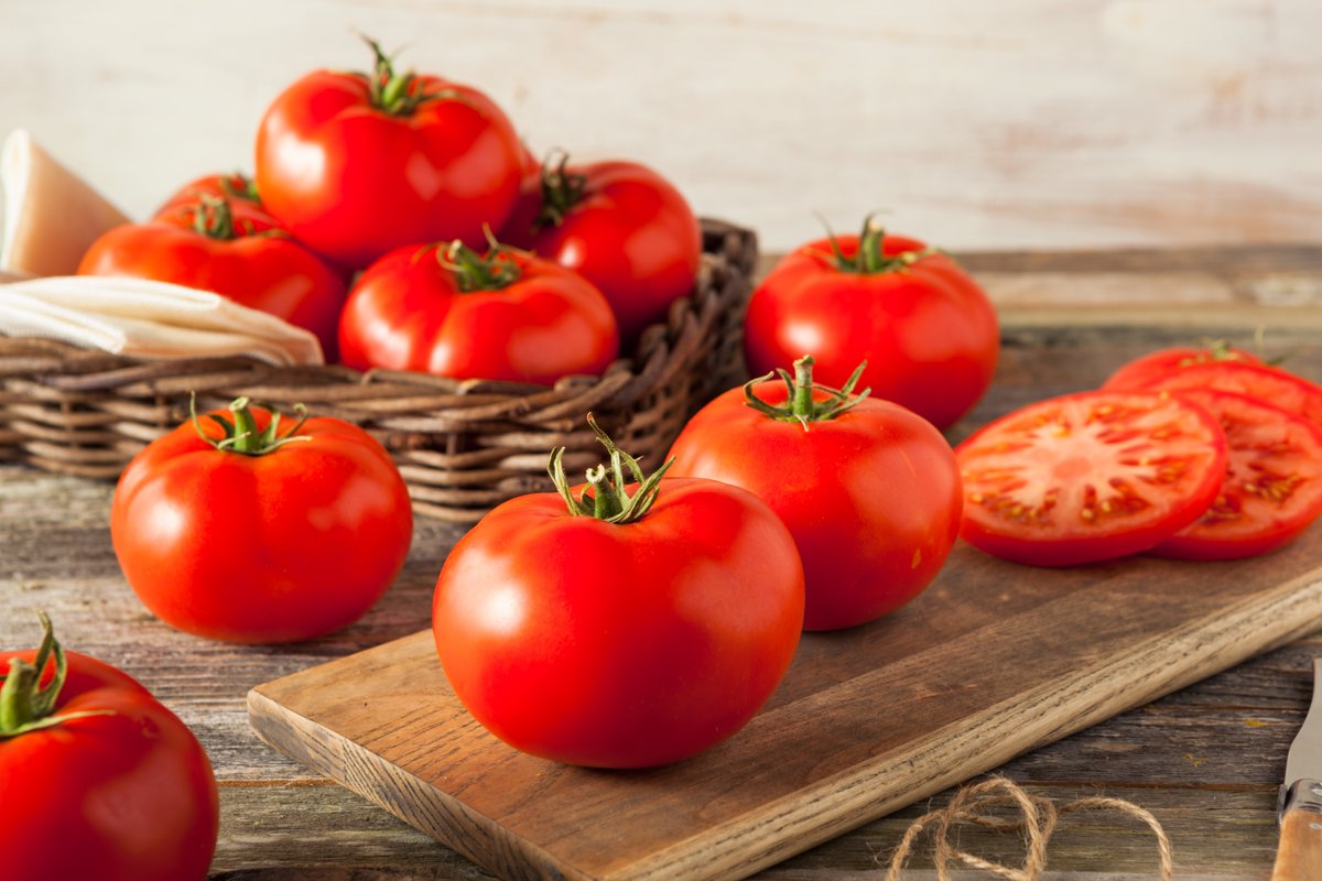 TownofWhitby's tweet photo. Have you registered ๐
๐
? Join Mark Cullen tonight at 7:30 pm for โBeyond Beefsteakโ, a webinar on how to take your garden to the next level. Register: https://t.co/YbkR9J0mD9 #WhitbyinBloom https://t.co/UHZxdG9uXZ