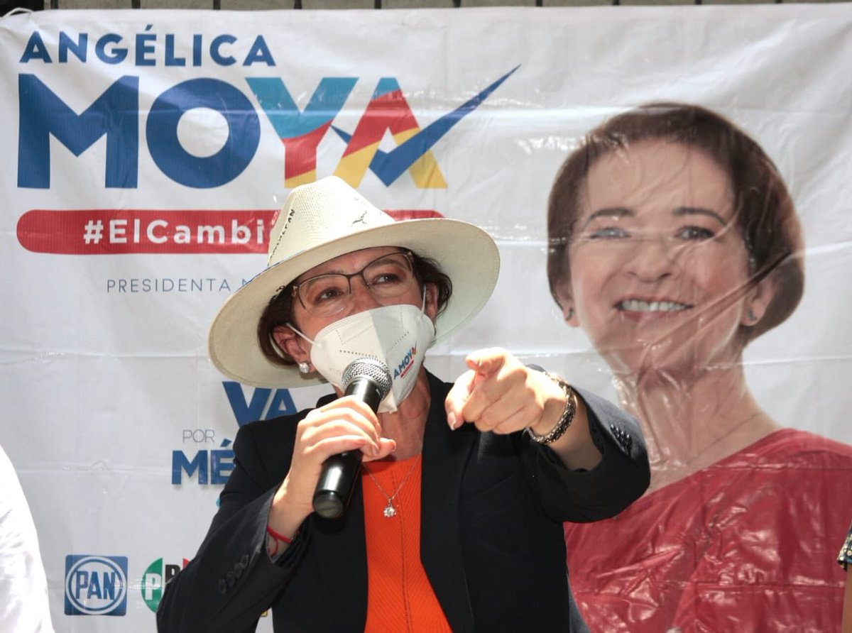 angiemoyam's tweet photo. Seguimos trabajando y escuchando a los naucalpenses. Hoy estuvimos con los vecinos de Lomas del Cadete, con quienes pudimos dialogar sobre la importancia de trabajar juntos y mejorar sus calles YA.

#ElCambioEsYa #ConMoyaSi https://t.co/Ad9oUTSvDh