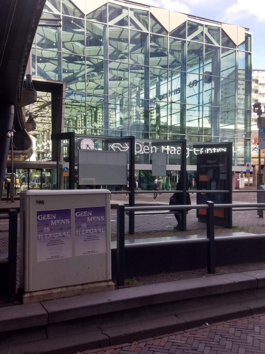 In Utrecht, Amsterdam, Rotterdam en Den Haag zijn er posters geplakt in de afgelopen week! Mobilisatie voor de #sluitDCR! demo gaat door en zondag is het zover🔥

13.00u - Meijersplein, Rotterdam