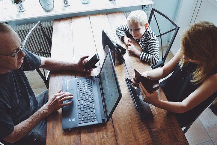 SRSComputing's tweet image. Beginning the #Funeral planning process virtually can save you time and create a more efficient process for everyone involved! buff.ly/2QTq3gO