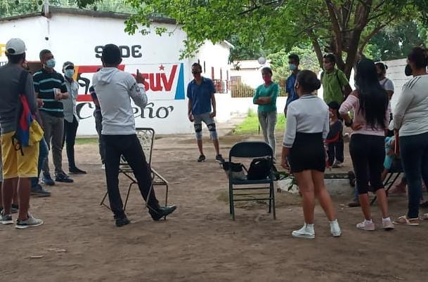 JPSUVCed's tweet image. #26May | 🇻🇪📢 Encuentro con la RAAS Juvenil de la parroquia Caicara con la comisión de Técnica Electoral y Movilización de la JPSUV del Municipio Cedeño, donde se informó el cronograma  registro del CNE que iniciará este 1 de Junio. 

#DiálogoPorLaPatria

📲 @JPSUVCed