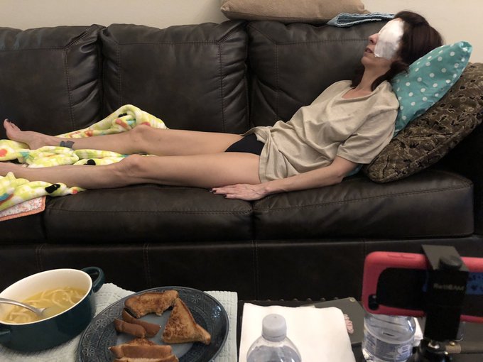 Don&rsquo;t worry... I&rsquo;m still alive https://t.co/JTX3JLB6ZM<a href="/tag/lemontree"class="tags"><span>#lemontree</span></a><a href="/tag/stacie"class="tags"><span>#stacie</span></a>