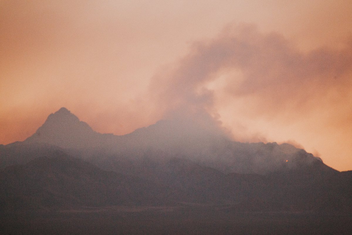 _naomikate's tweet photo. el fuego es macho
#machofire @azstateforestry 
#azforestry #azfire 
📸 https://t.co/M0BfOkF9dC https://t.co/evsUqApKKB
