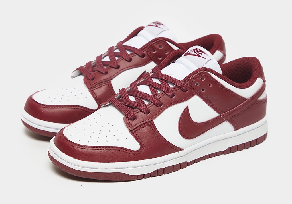 kicksonfire's tweet photo. These are tough 💪🏽🔥. Get a first look at the Nike Dunk Low Team Red. #BurgundyBoyz
📸IG: brandon1an https://t.co/LZIXBZgljP