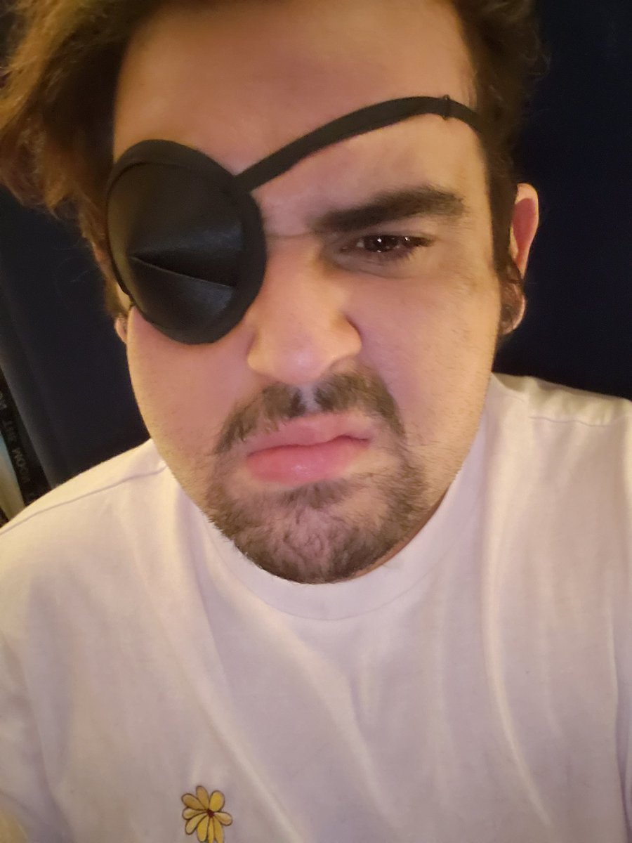 billyboiblu's tweet photo. When I wore an Eyepatch for those three days. https://t.co/sy6KpiAoM3
