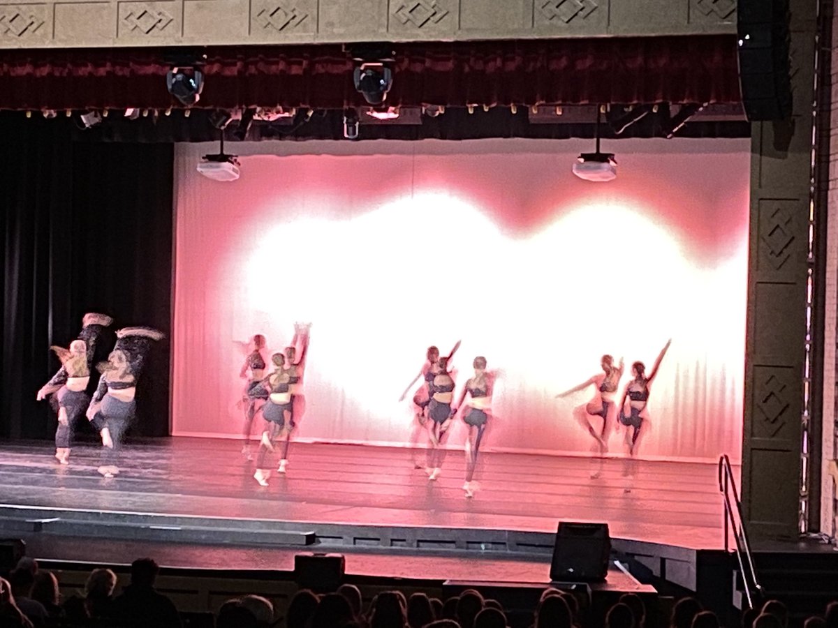Greg_Maughan's tweet photo. Always great to see EHS Dance Company represent! They put on an amazing performance tonight at East- so great to have it live and with an audience!!! Way to go Dance Co!!! https://t.co/KJgYgJRGST