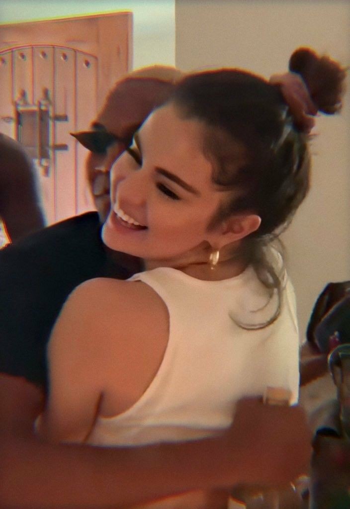 jealouseles's tweet photo. Well, I hope you know how proud I am you were created
With the courage to unlearn all of their hatred
God, I hope that you're happier today
'Cause I love you, and I hope that you're okay 🤍 https://t.co/INi26DztqF
