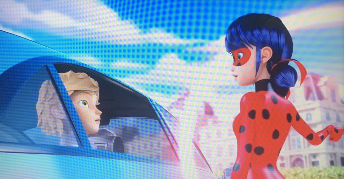ilovecelaena's tweet photo. Olhares de pura devoção e paixão,amo muito esse casal😍
#adrinette #adrienette #marichat #ladynoir #ladrian #MLBS4Spoilers https://t.co/jclS7epwiM