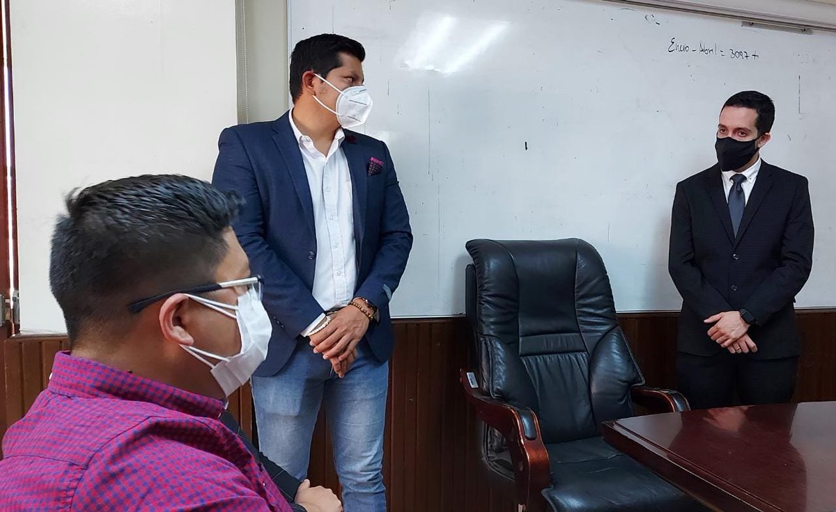 .<a href="/andreshidalgoe/">Andres Hidalgo</a> asumió la Coordinación Zonal 7 de Salud, durante su primer día se reunió con el personal, conocer sus diferentes procesos y tomar decisiones para su plan de trabajo al frente de la institución. 

#GobiernoDelEncuentro