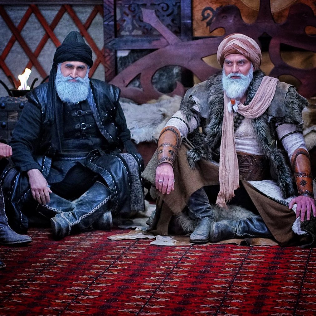 celalalnebioglu's tweet photo. Ve Bir devir kapanır...
Hey gidi Dağların Ayusu Kayı Obasının Cengaveri Bamsı bey! ... 
7 yıl omuz omuza verdiğim yol arkadaşım  @nurettinsonmez Rabbim Yolunu açık etsin ey dost  #bamsıbey #abdurrahmangazi #nurettinsönmez #celalal #kuruluşosman #mehmetbozdağ @KurulusDizisi https://t.co/hmvwQLTt09