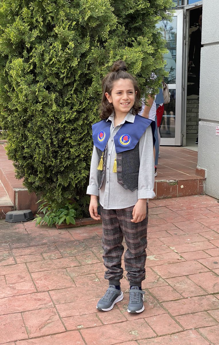 İlkokulumuzdan mezun oluyoruz...darısı ortaokula,liseye, üniversiteye...Allah’a çok şükür,bin şükür ❤️❤️❤️#biricikoğluşum
