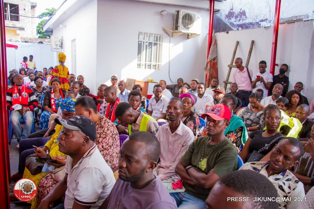 KinUnc's tweet photo. Derniers réglages des Leaders, des animateurs des structures de l'interféderation @uncrdc ville de 
Kinshasa pour le jour fatidique. Tous unis pour la cause de  @VitalKamerhe1 https://t.co/y4soo8bSSo