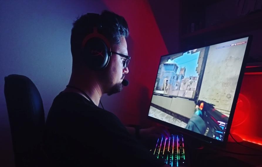 AtlanticNine's tweet image. Bem-vindos a família @officialxlica e @ReVooXcsgo Açorianos de gema claro! #madeinazores #fromtheatlantic
@Rasecmeister @sh1nigamiCSGO @Drankmagic @ravishcsgo 

@CentralDEsports @EuJogador @rtparena @AndreMuchagata @Alpha_Bentes @rafaelpaisgk