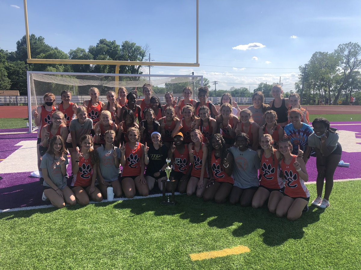 We wrap up a great day at Kahok Stadium at the SWC Girls Track &amp; Field Championship!  Congrats to the Edwardsville Tigers on your 1st place finish, and congrats to all of our AWESOME athletes and teams in the SWC 🏆