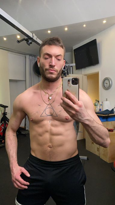 Trying to keep fit. https://t.co/IOnDjhUGj6