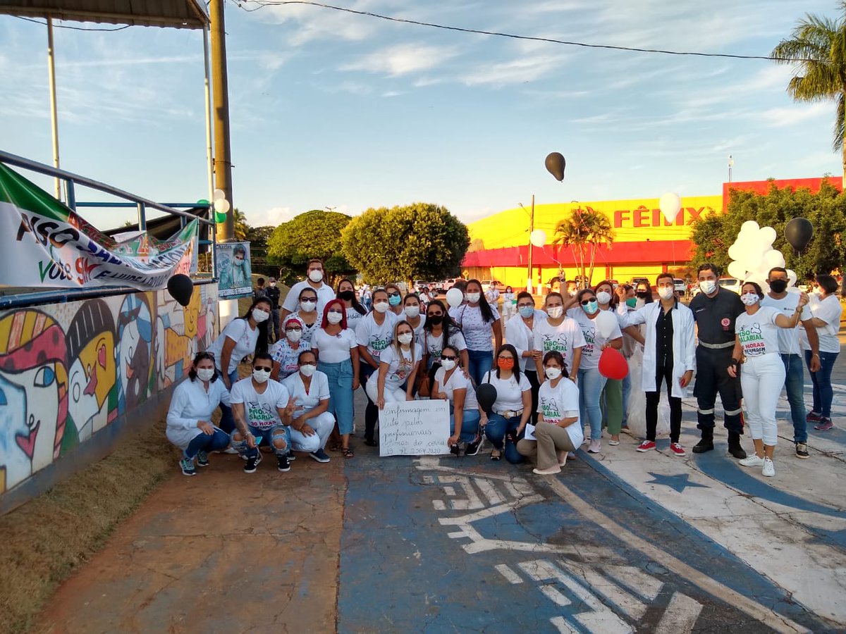 Coren_MT's tweet photo. Nossos colegas de Jaciara também se manifestaram em favor da aprovação do PL2564/2020, que tramita no Senado e assegura o piso salarial nacional da categoria e regulamenta a jornada de trabalho de 30 horas. Esta luta é de todos nós. Vem pra luta você também!
#corenmt #pl2564 https://t.co/3r1PXePTOu