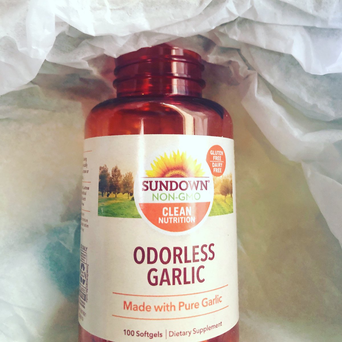 tsazspoll's tweet photo. What a fun #voxbox this was from #influenster and so many neat items to try in it! #SundownNutrition #sundownxinfluenster #complimentary @sundownvitamins @Influenster https://t.co/3fyvLqBpd0