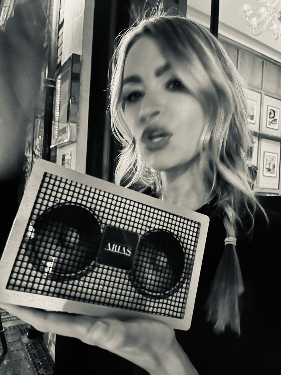 Laura Woods tweet media