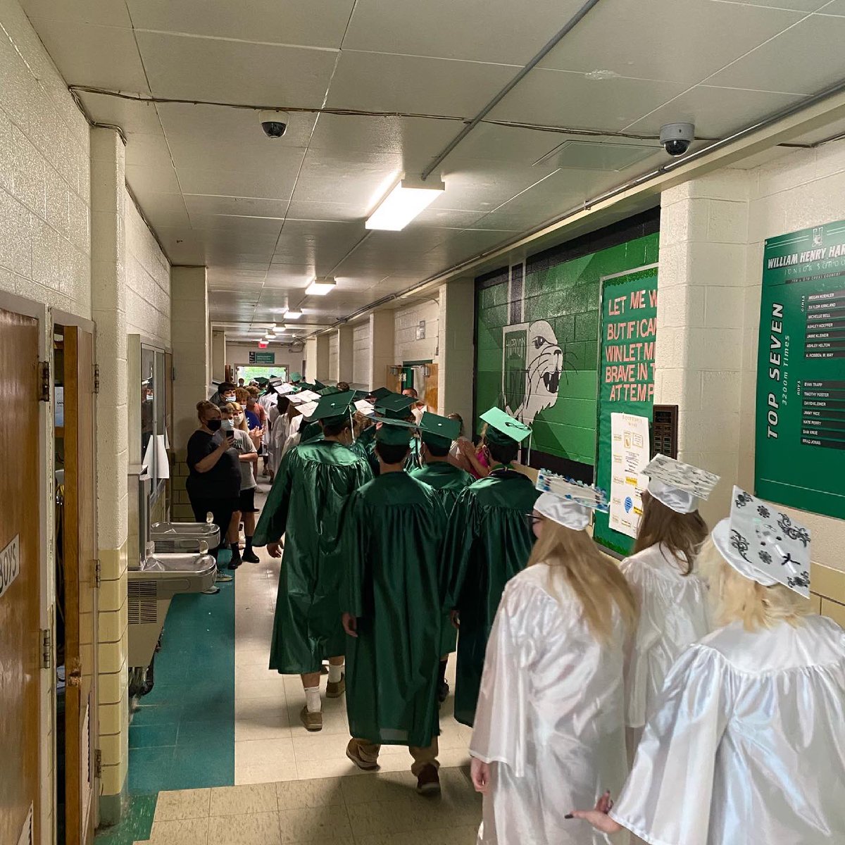 hjswildcat's tweet photo. Our final Senior Walk at the old HJS!  Thank you and Congrats https://t.co/dejlvJtgOr