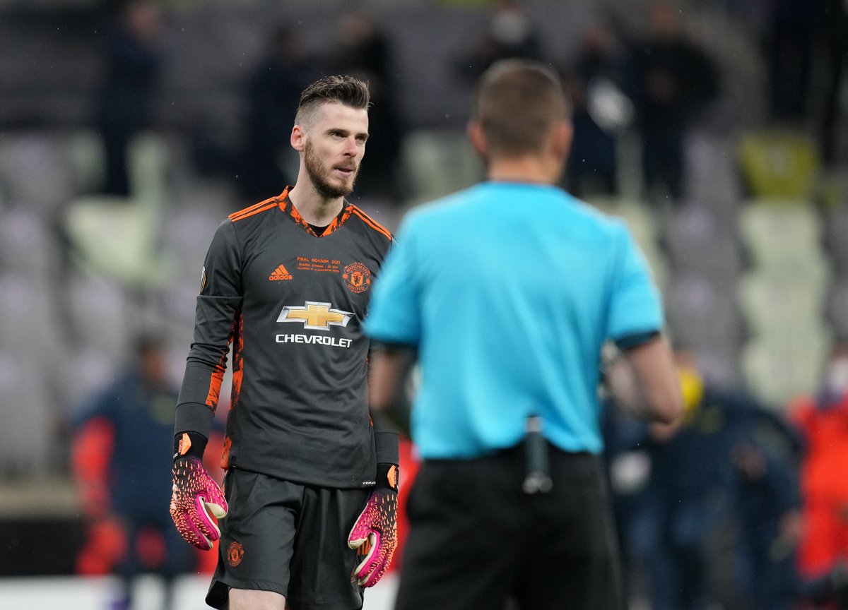 brfootball's tweet photo. GOALKEEPER RULLI DENIED GOALKEEPER DE GEA TO DECIDE THE EUROPA LEAGUE 😱 https://t.co/ufrFdzQHCp