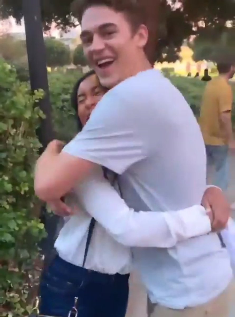 HeroFTBR's tweet photo. Essa dupla promete! 😭😍♥️ https://t.co/QT8CuaE32n