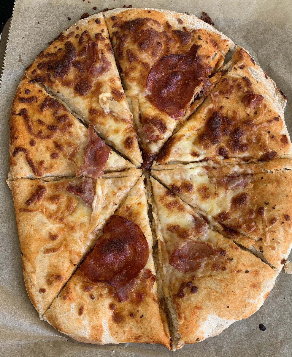 osa_food's tweet photo. Year 8's Pizza baking week! Excellent baking!
#OSAmazing #OSAfood https://t.co/gA8rRd9zs5