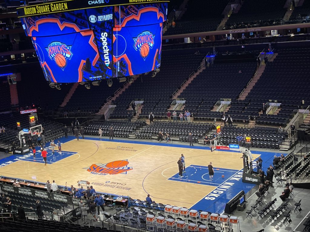 And5ew's tweet image. Fuck Trae Young