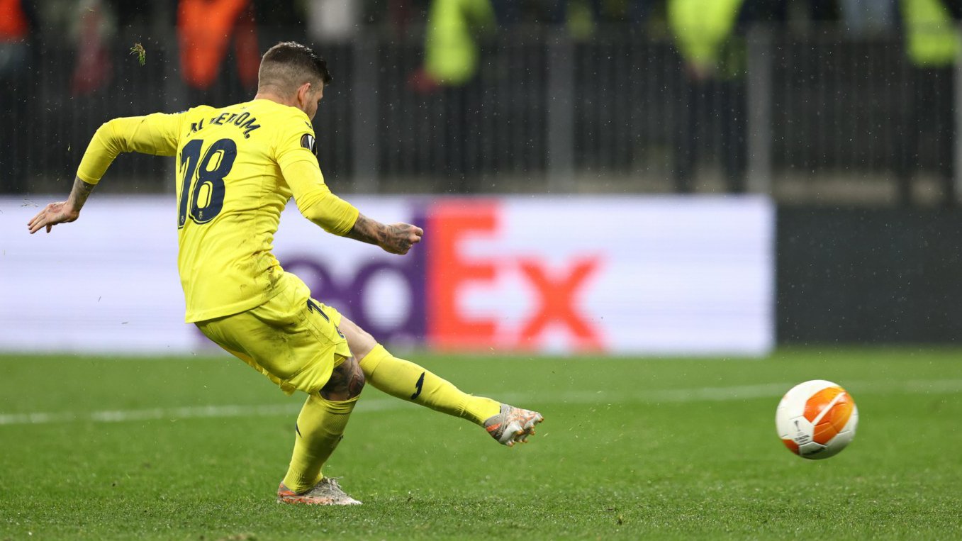 Bet365 A Uel Winner With Sevilla A Ucl Winner With Liverpool A Uel Winner With Villarreal Alberto Moreno T Co Xqairrtgky Twitter