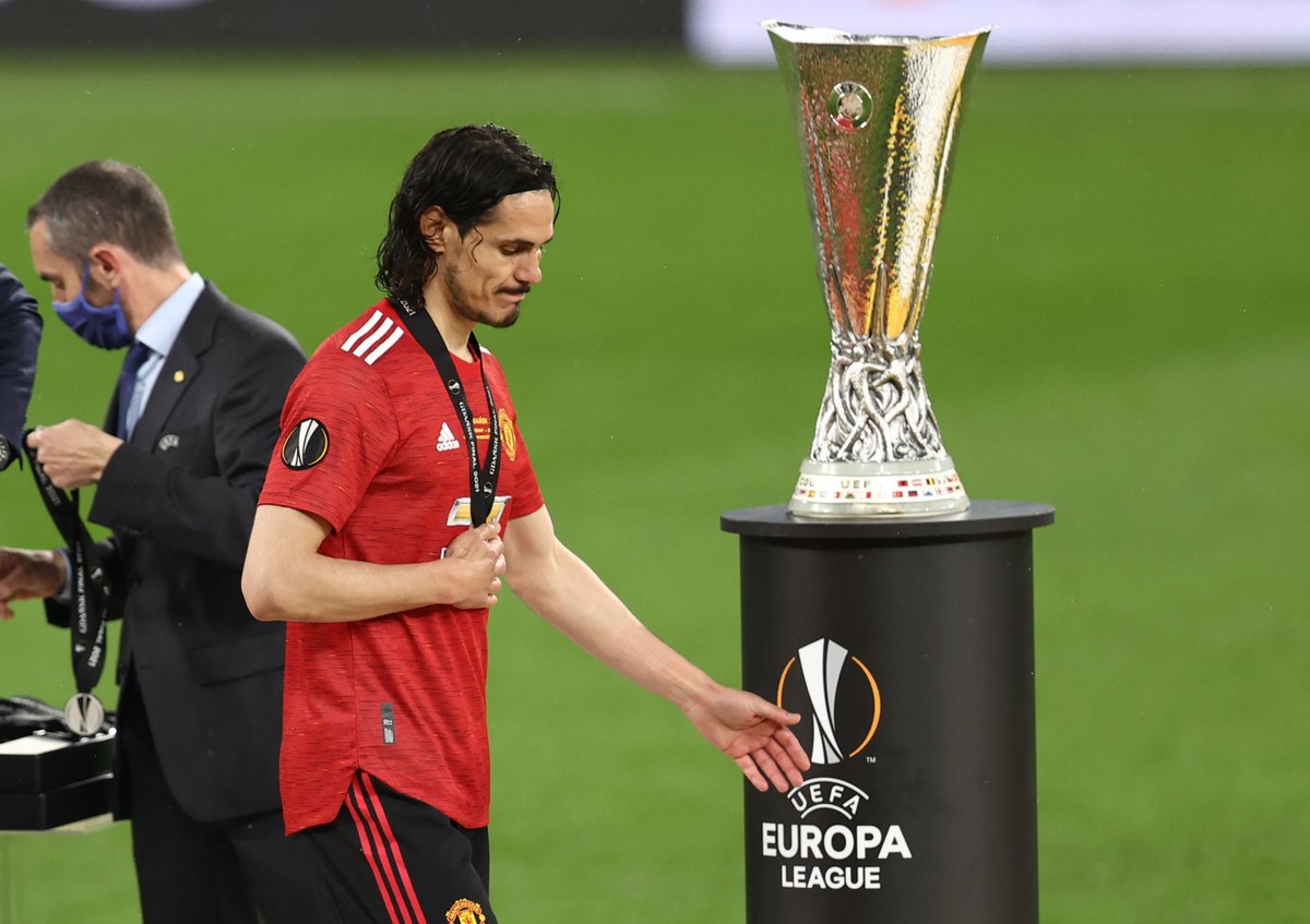 trtspor's tweet photo. 📸Kupa için her şeyi yaptı ama olmadı #EdinsonCavani https://t.co/62CNOTJ7tA
