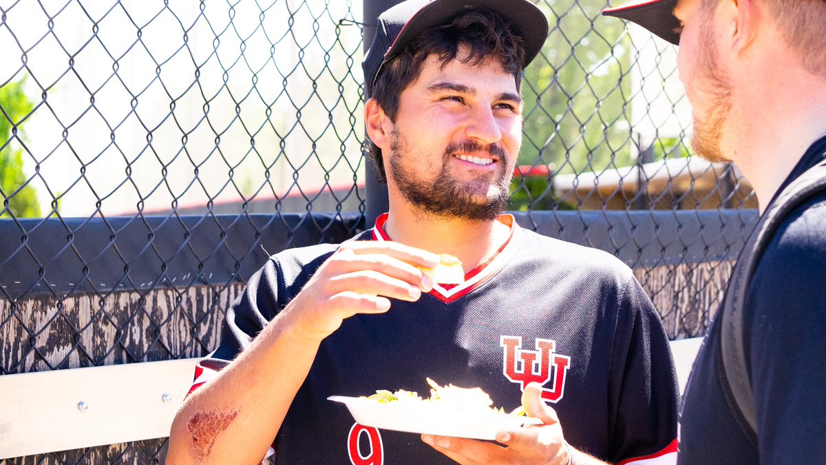 utahbaseball's tweet photo. Taco Trucks are a mood 🌮 https://t.co/Igz1bXytK0