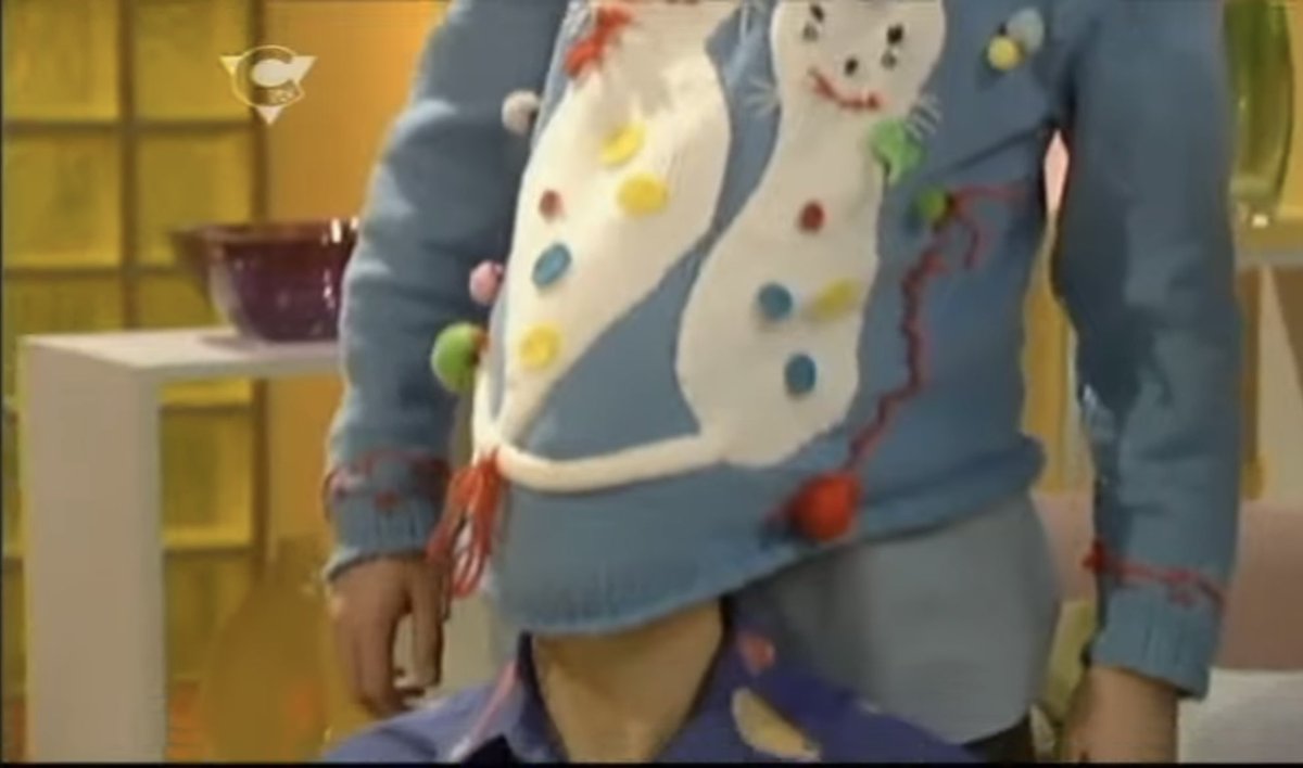 #photooftheday - Josh’s reaction to Brian having his head up Pete’s jumper though 😂😂😂

S6 ep 16 Anoraknophobia <a href="/Tonygardner/">Tony Gardner</a> 
#myparentsarealiens